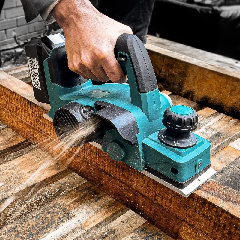 Компактный ручной электрически – обзор и цена Planer Handheld Electric