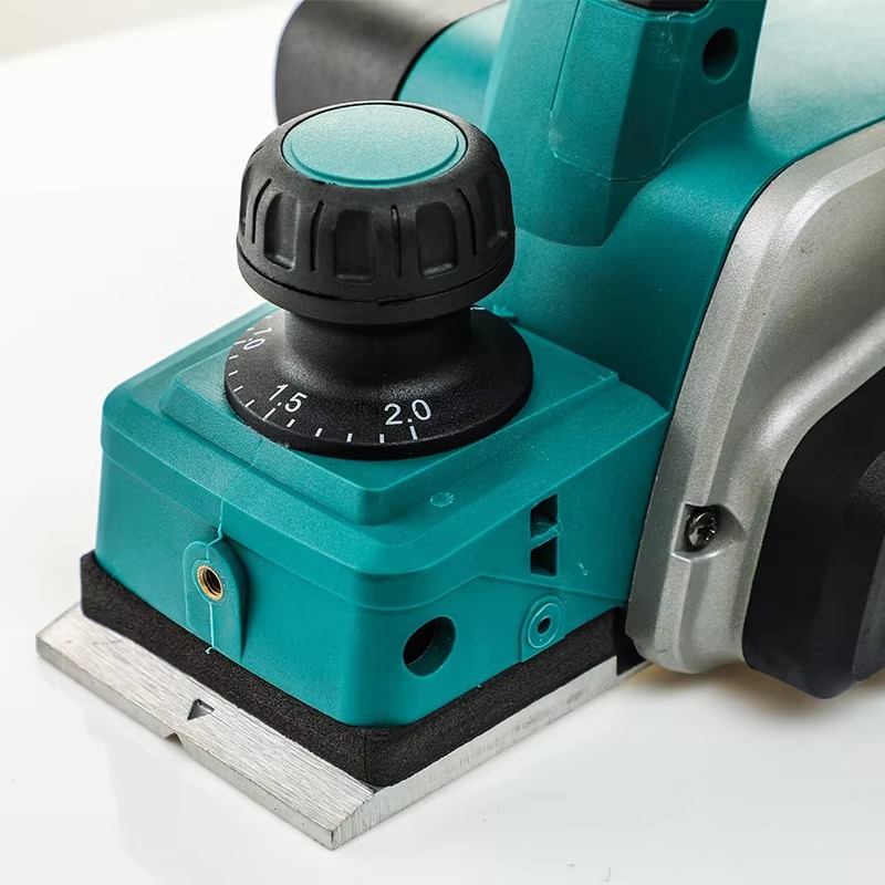 Компактный ручной электрически – обзор и цена Planer Handheld Electric